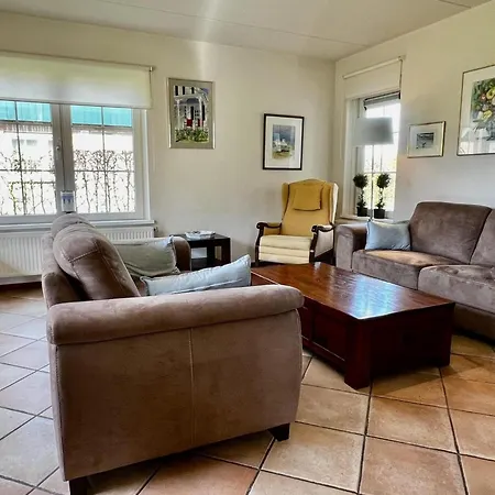 度假居 In Sint Maartenszee For 6 *